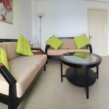 Fiona Seafront Apartments นิเกียนา ภายนอก รูปภาพ